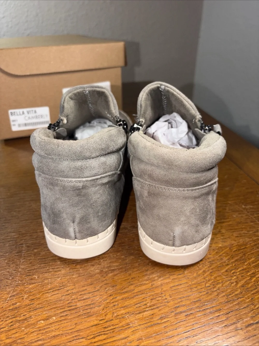 Women's Size 9W Gray Bella Vita Camberly Ankle Boot